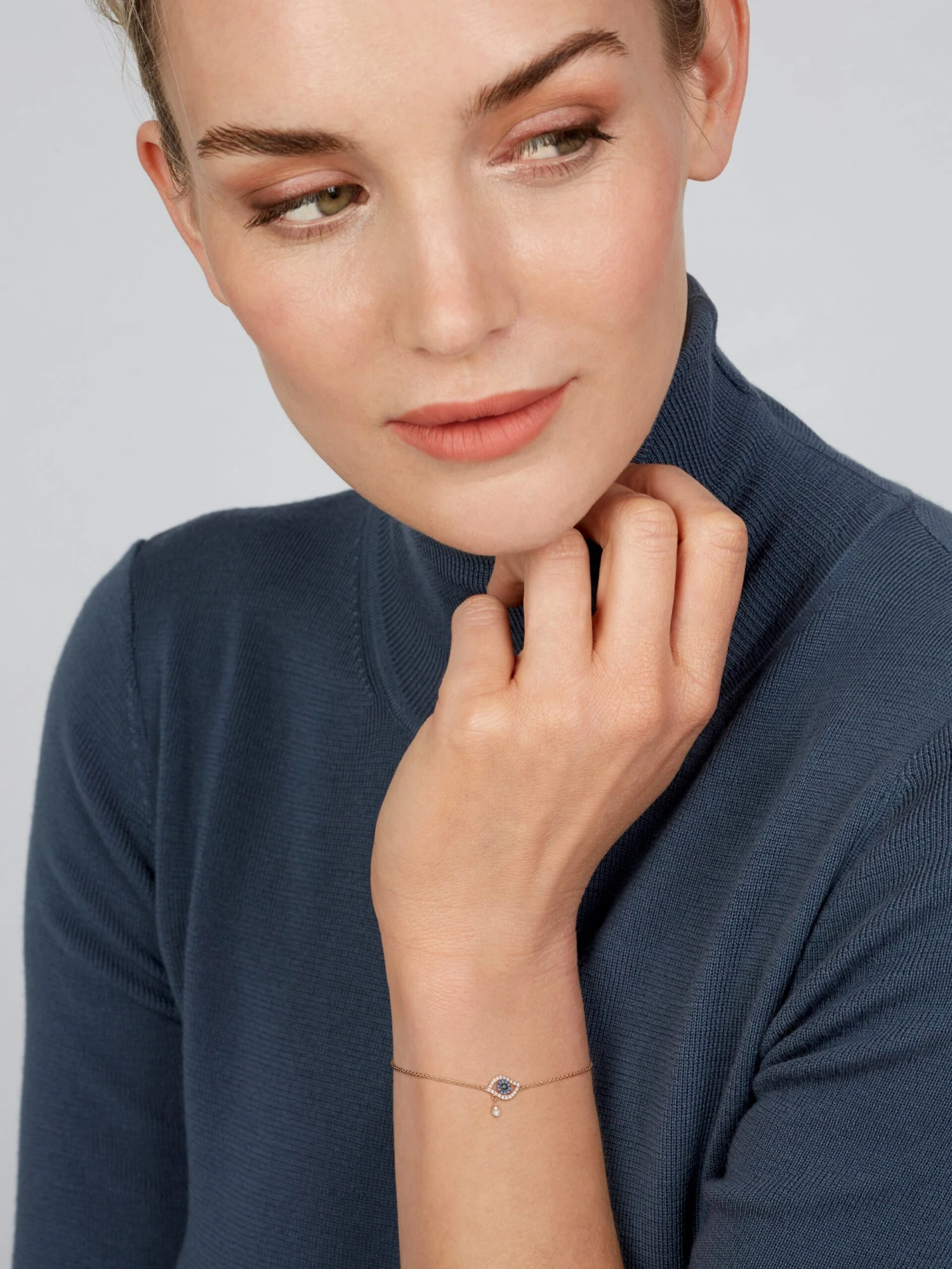 Minimalism Eye Bracelet - Image 2